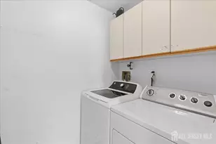 57 W Countryside Dr, South Brunswick Township, NJ 08540 - Photo 13