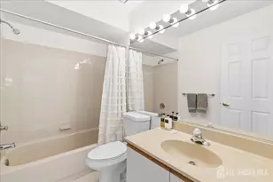 57 W Countryside Dr, South Brunswick Township, NJ 08540 - Photo 25