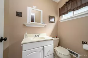 25 Brookside Rd, Edison, NJ 08817 - Photo 15