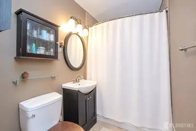 17 Melville Road, Edison, NJ 08817 - Photo 9