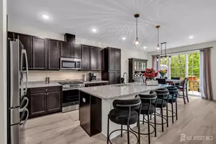 715 Fremont Dr, Manalapan Township, NJ 07726 - Photo 5
