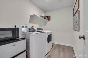 715 Fremont Dr, Manalapan Township, NJ 07726 - Photo 17