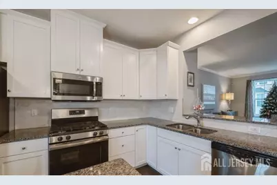 807 Bayside Court, South Amboy, NJ 08879 - Photo 7