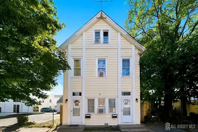 40 Throop Avenue, New Brunswick, NJ 08901 - Photo 1