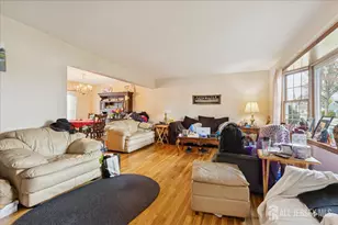 28 Debra Pl, Sewaren, NJ 07077 - Photo 5