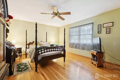28 Debra Place, Sewaren, NJ 07077 - Photo 13