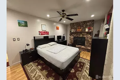 6005 N Oaks Boulevard, North Brunswick Township, NJ 08902 - Photo 19