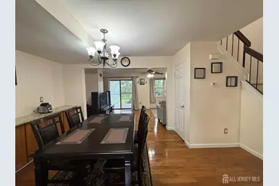 6005 N Oaks Boulevard, North Brunswick Township, NJ 08902 - Photo 5