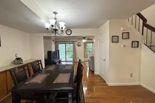 6005 N Oaks Blvd, North Brunswick Township, NJ 08902 - Photo 5