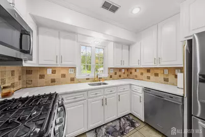 5 Travis Court, Monroe Township, NJ 08831 - Photo 17