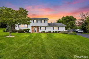 5 Travis Ct, Monroe Township, NJ 08831 - Photo 1