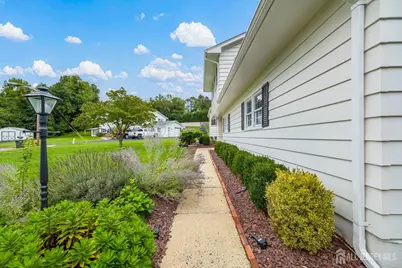 5 Travis Court, Monroe Township, NJ 08831 - Photo 5