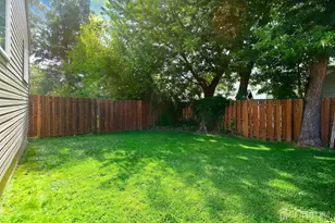 33 Pershing Ave, Milltown, NJ 08850 - Photo 17