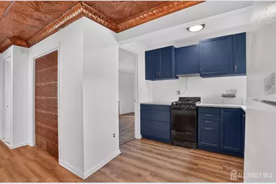 127 S Pine Avenue, South Amboy, NJ 08879 - Photo 9