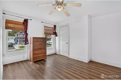 127 S Pine Avenue, South Amboy, NJ 08879 - Photo 15