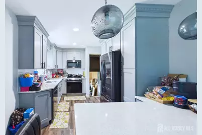 21 Oakwood Drive, Sayreville, NJ 08859 - Photo 3