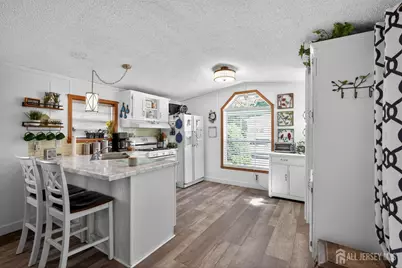 4 South Drive, East Windsor Township, NJ 08520 - Photo 9