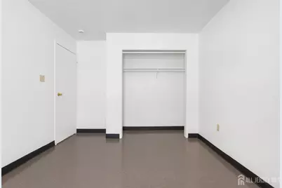 [Address not provided], Jersey City, NJ 07605 - Photo 17