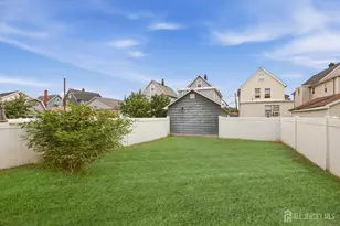 8 Somerset St, Carteret, NJ 07008 - Photo 27