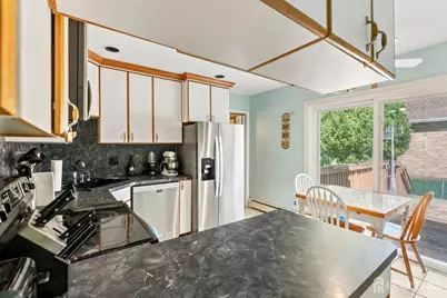 27 Milton Avenue, East Brunswick Township, NJ 08816 - Photo 9
