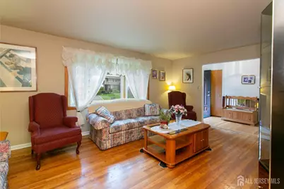 25 Huntington Road, Edison, NJ 08820 - Photo 11