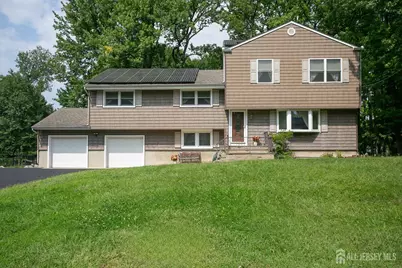 25 Huntington Road, Edison, NJ 08820 - Photo 1