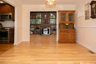 25 Huntington Rd, Edison, NJ 08820 - Photo 15