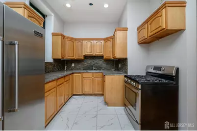 832 Grand Street, Jersey City, NJ 07304 - Photo 13