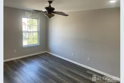 23 Delavan Court, New Brunswick, NJ 0890 - Photo 5
