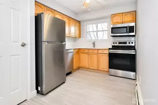 18 Deanna Dr, Hillsborough Township, NJ 08844 - Photo 3