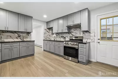 89 Homes Park Avenue, Iselin, NJ 08830 - Photo 7