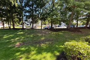 279 Kempsey Dr, North Brunswick Township, NJ 08902 - Photo 19