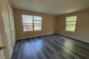 279 Kempsey Dr, North Brunswick Township, NJ 08902 - Photo 7