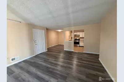 279 Kempsey Drive, North Brunswick Township, NJ 08902 - Photo 5