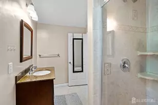 19 Stephenville Pkwy, Edison, NJ 08820 - Photo 17