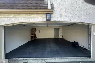 74 Carriage Pl, Edison, NJ 08820 - Photo 3