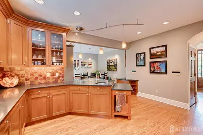 4 Edgewood Road, Edison, NJ 08820 - Photo 21