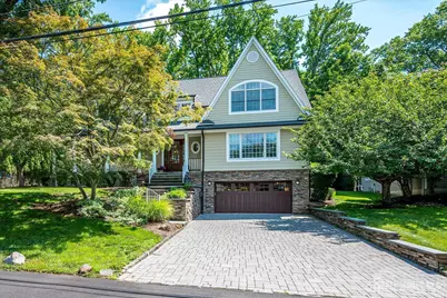 4 Edgewood Road, Edison, NJ 08820 - Photo 1