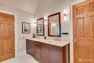 4 Edgewood Rd, Edison, NJ 08820 - Photo 39