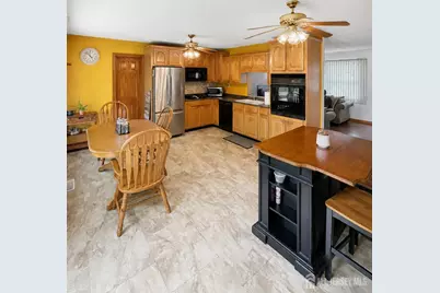 417 Madison Avenue, Monroe Township, NJ 08831 - Photo 11