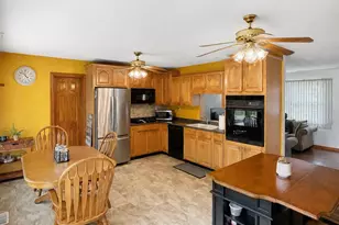 417 Madison Ave, Monroe Township, NJ 08831 - Photo 11
