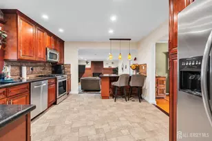 1 MacIntosh Ct, East Brunswick Township, NJ 08816 - Photo 7