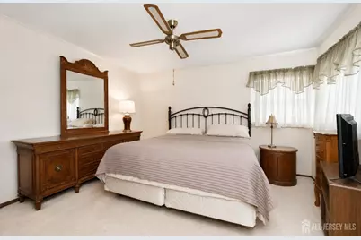 199 Princeton Road, Sayreville, NJ 08859 - Photo 15