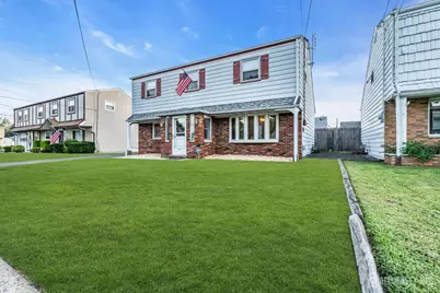 140 Camelot Drive, Port Reading, NJ 07064 - Photo 3