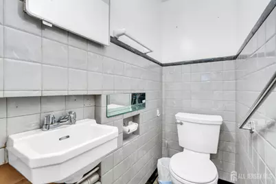 140 Camelot Drive, Port Reading, NJ 07064 - Photo 35