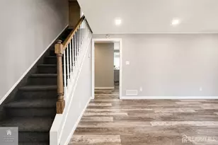193 Old Rd, Sewaren, NJ 07077 - Photo 17