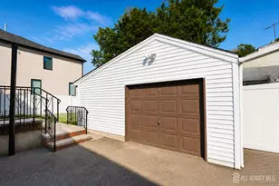 193 Old Rd, Sewaren, NJ 07077 - Photo 15