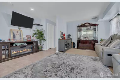 425 Thomas Street, Perth Amboy, NJ 08861 - Photo 9