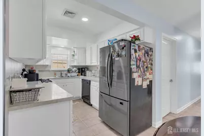 425 Thomas Street, Perth Amboy, NJ 08861 - Photo 15