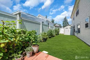 425 Thomas St, Perth Amboy, NJ 08861 - Photo 37